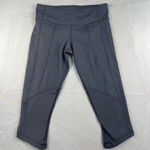 Lululemon Black Cropped Leggings Sz 6